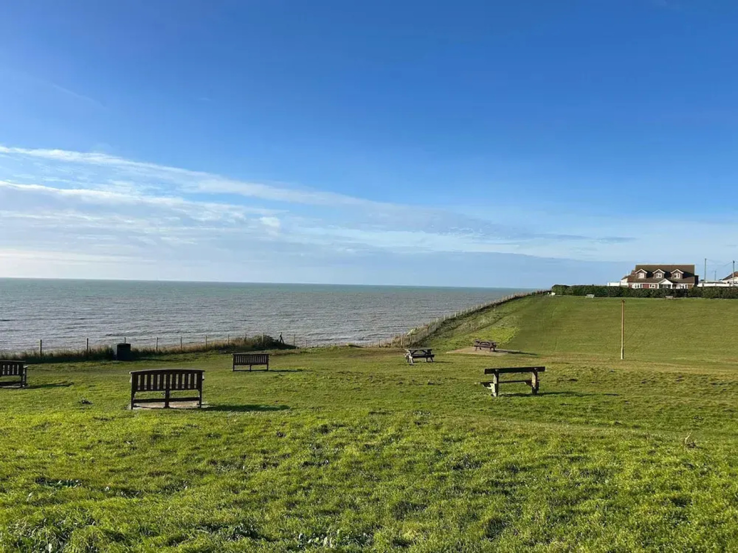 Ocean Side With Free Parking By My Getaways