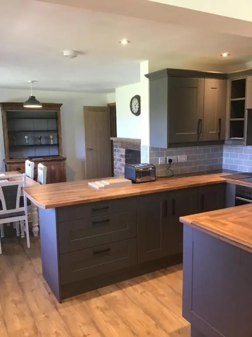 3 Bedroom Bungalow in Llanrhaeadr Ym