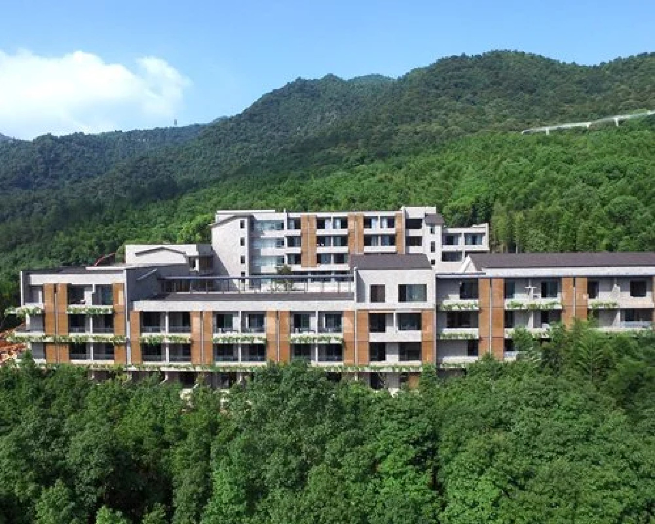 Dayu Yashan Resort - 4 Nights, Jiangxi, China