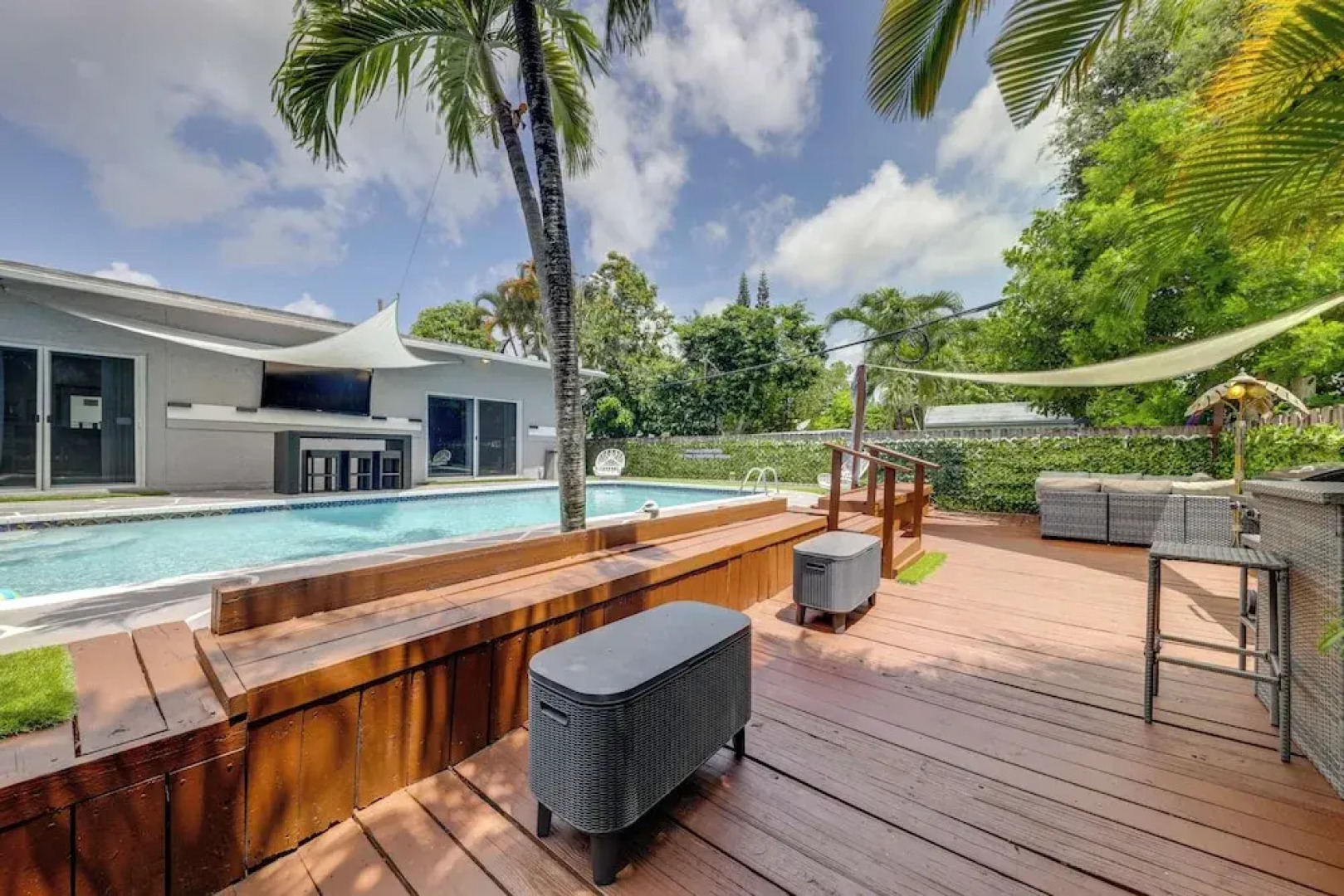 Private Oasis in West Park Near the Beach!