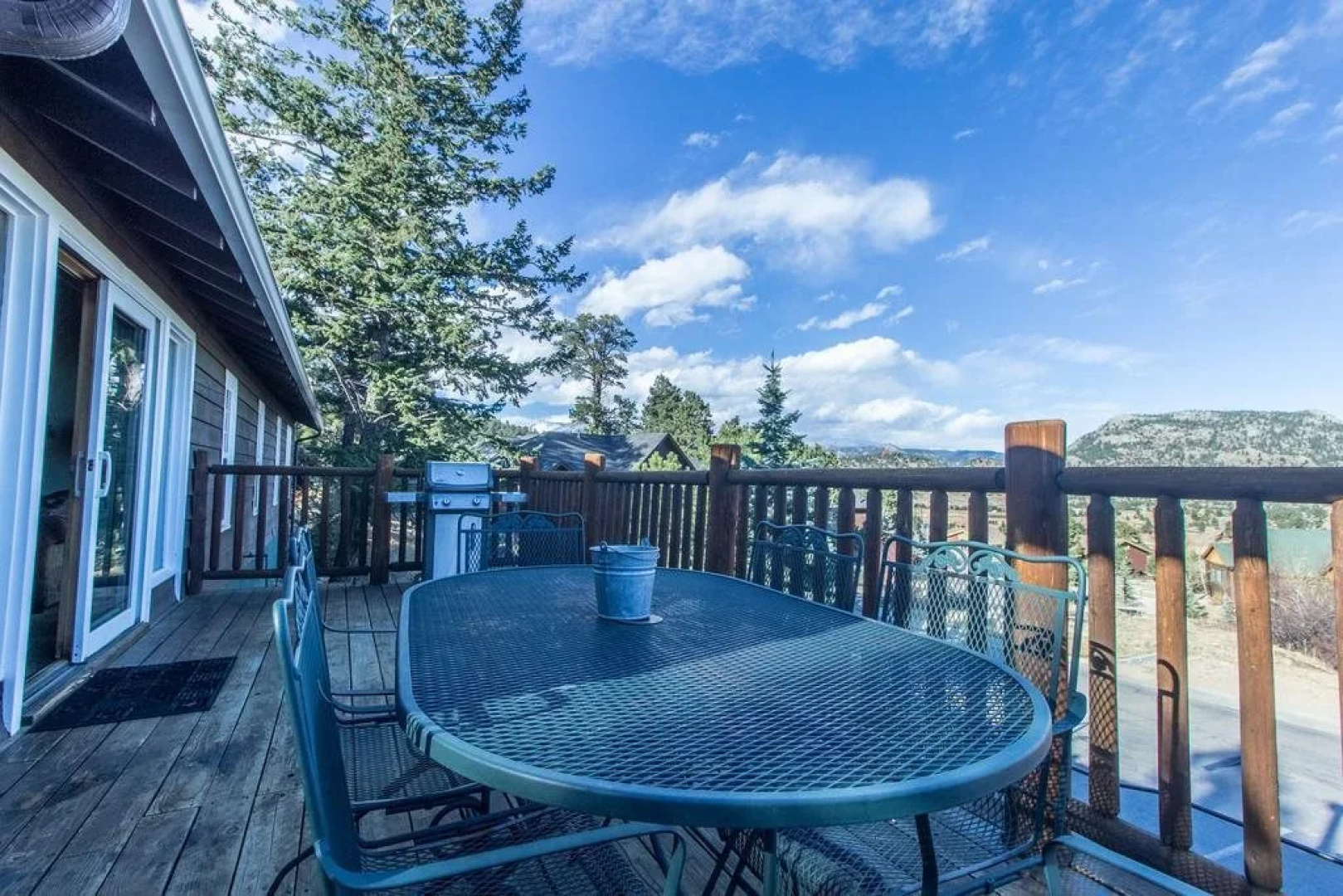 Marys Lake Lodge Mountain Resort and Condos