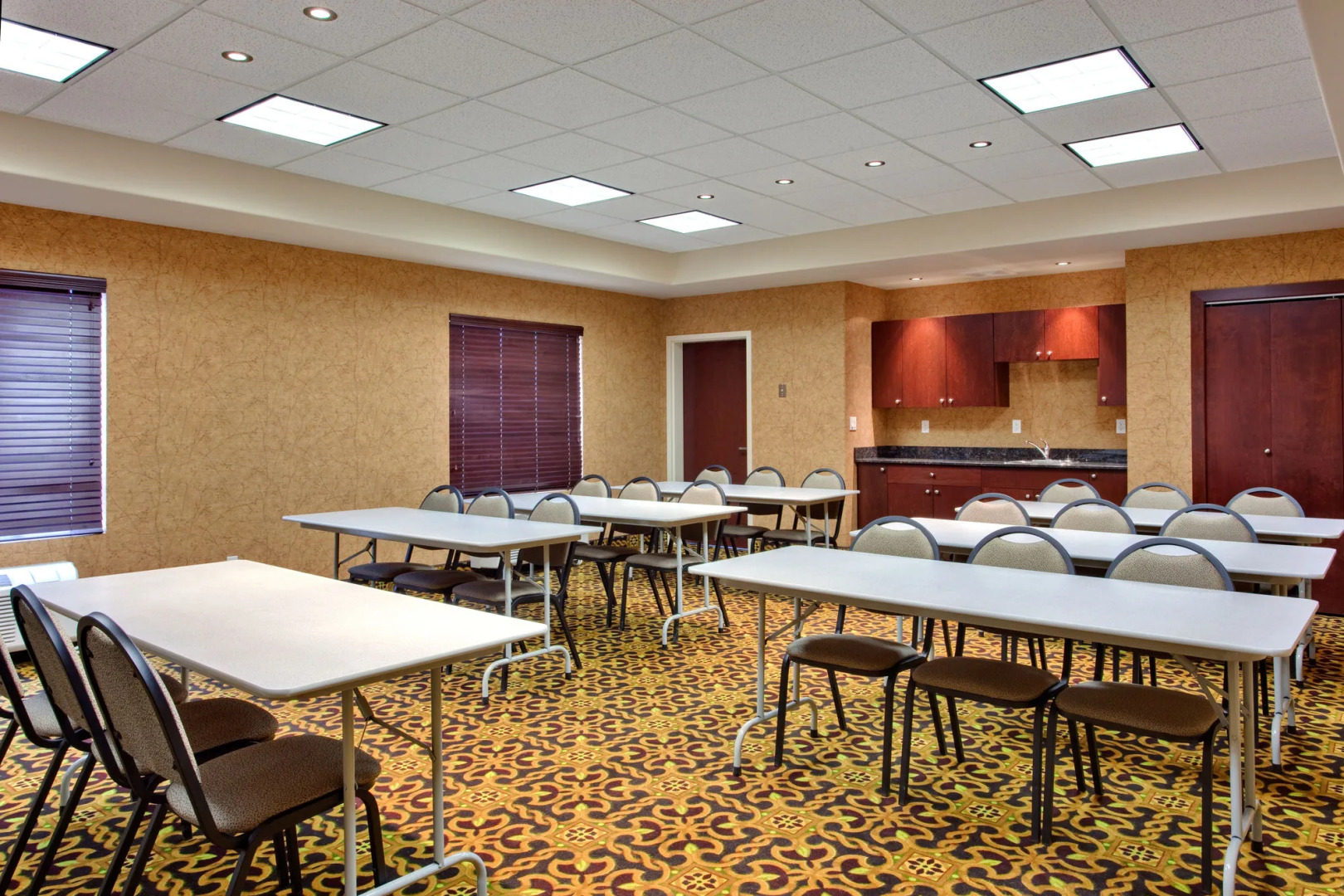 Holiday Inn Express Hotel & Suites WHITECOURT by IHG