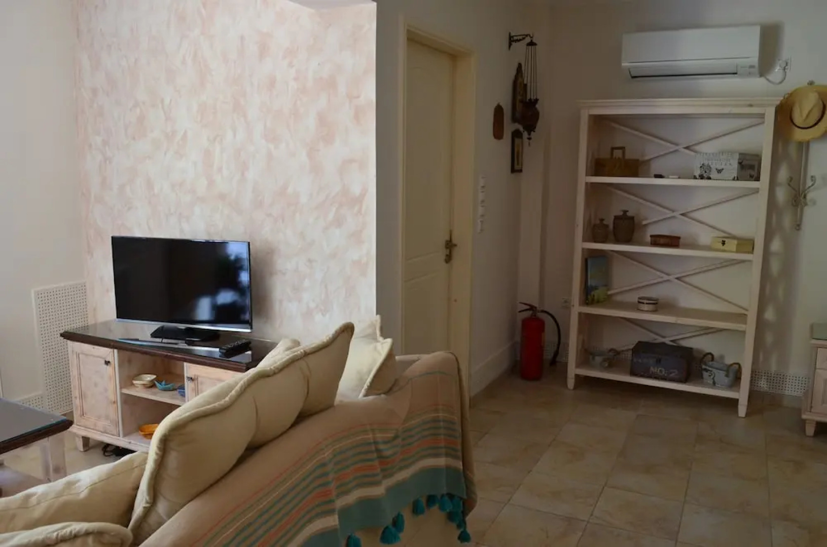 Blue Ark Aigeira Flat & Studio