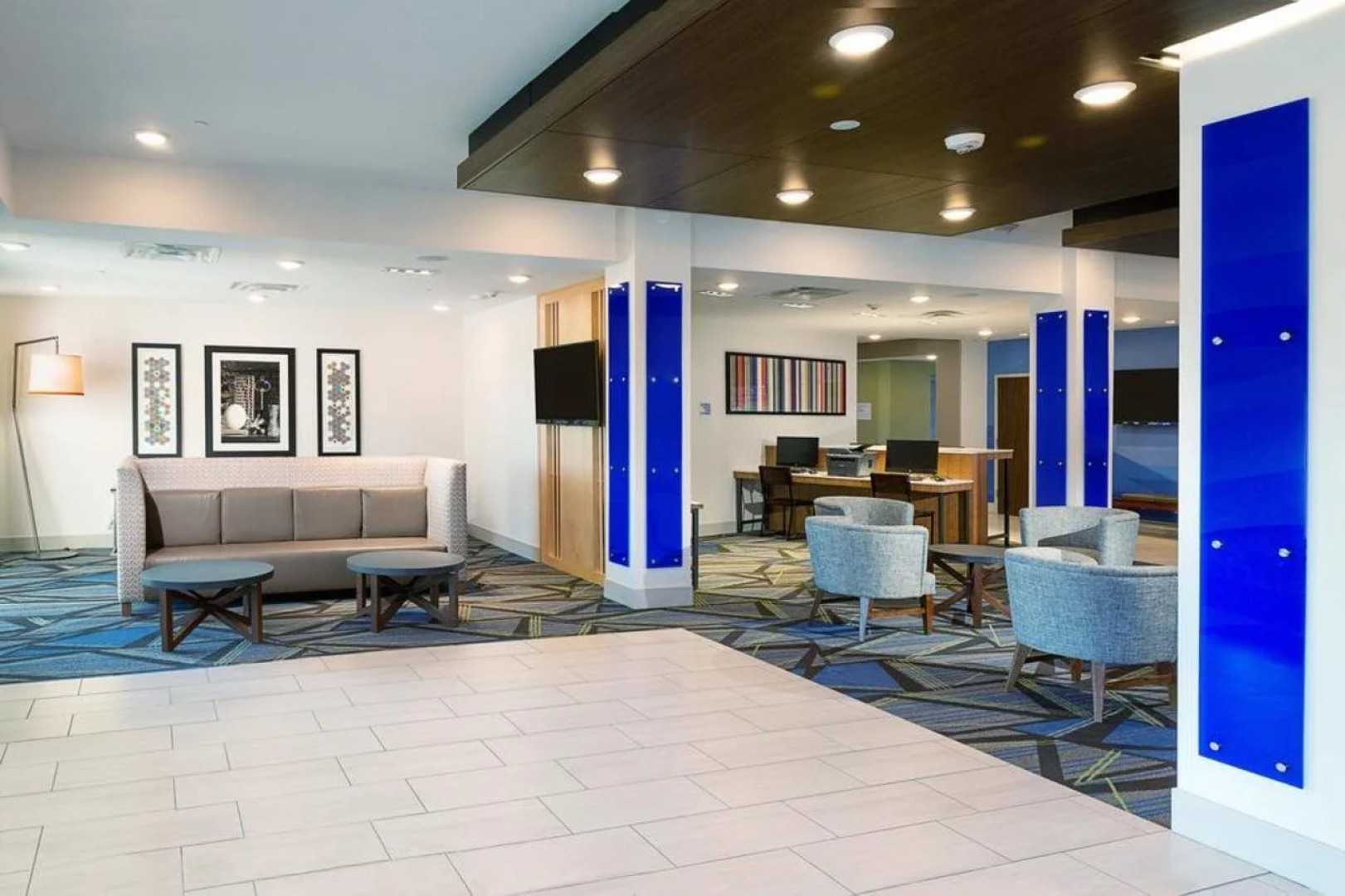 Holiday Inn Express & Suites Wentzville St Louis West by IHG
