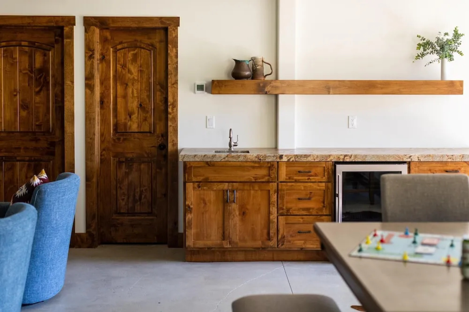 Emerson by AvantStay | Secluded Home - 125 Acres w/ Hiking, Hot Tub & Patio