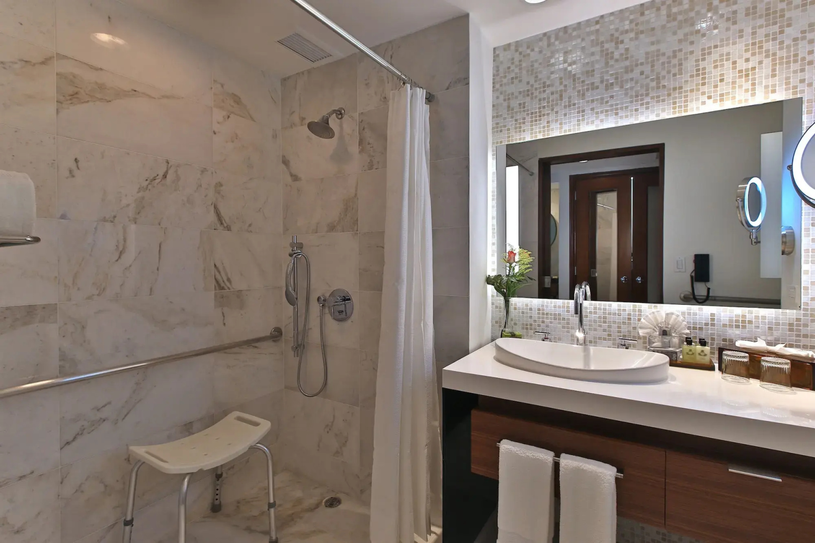 Real InterContinental Managua at Metrocentro Mall by IHG