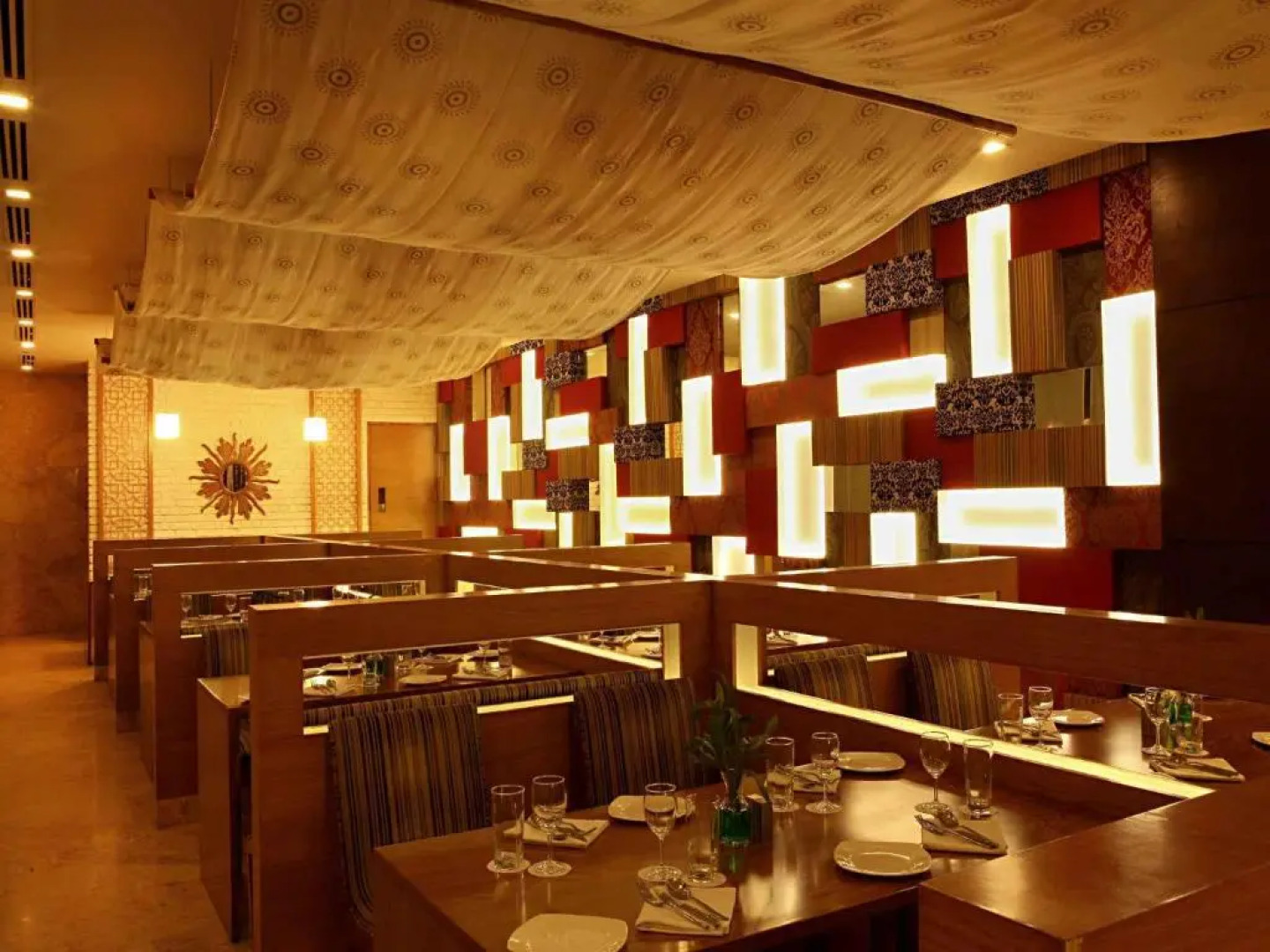 The Metropolitan Hotel and Spa New Delhi