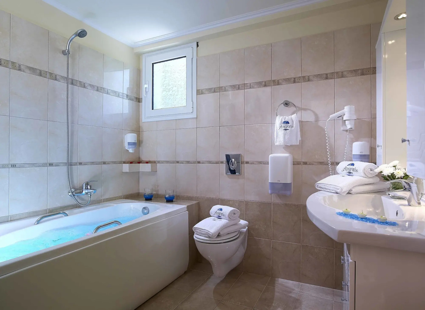 Avantis Suites Hotel