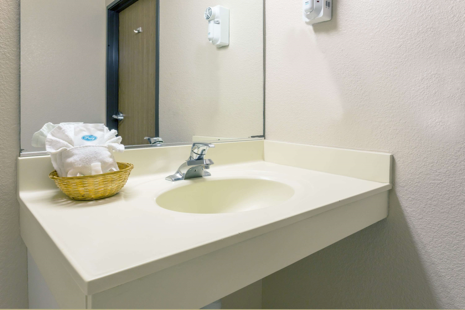 Howard Johnson Express Inn Grand Prairie