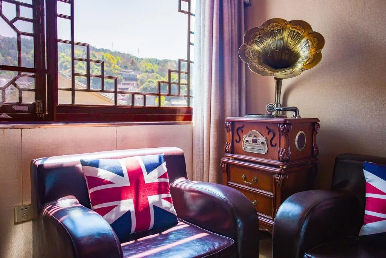 Tengchong Heshun Qishe Inn