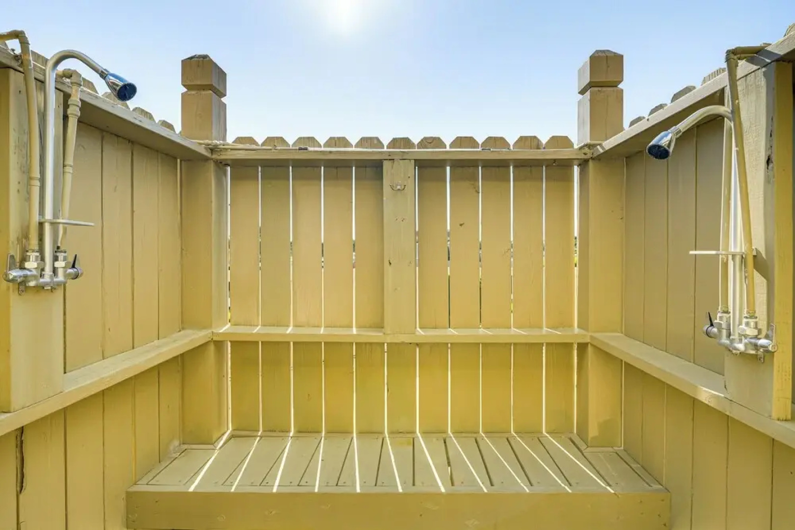 Spacious Outer Banks Home - Golf & Beach Access!