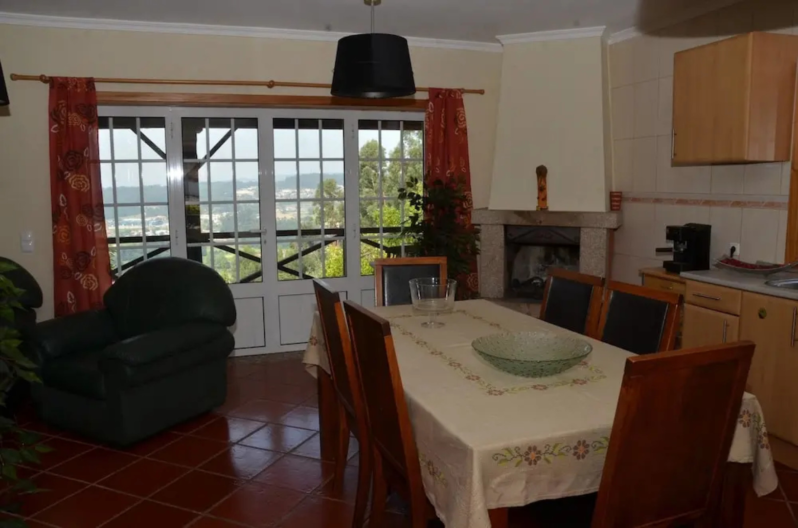 House With 2 Bedrooms in Vila Nova de Famalicão, With Wonderful Lake V