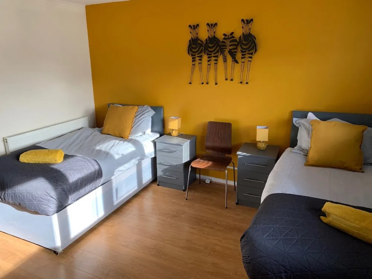 New Cross Mews 4 Bedroom 2 Bathrooms Fast Wifi Parking Sleeps up to 12