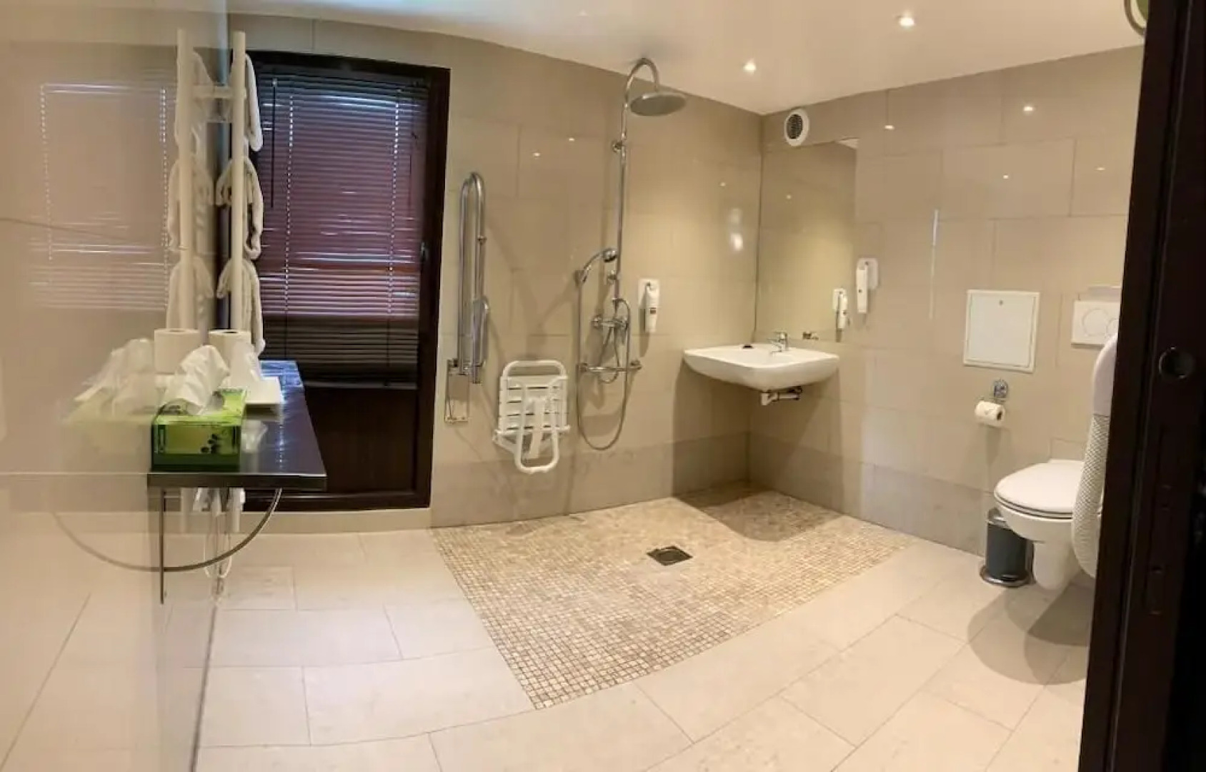 Enzo Hotel Brétigny