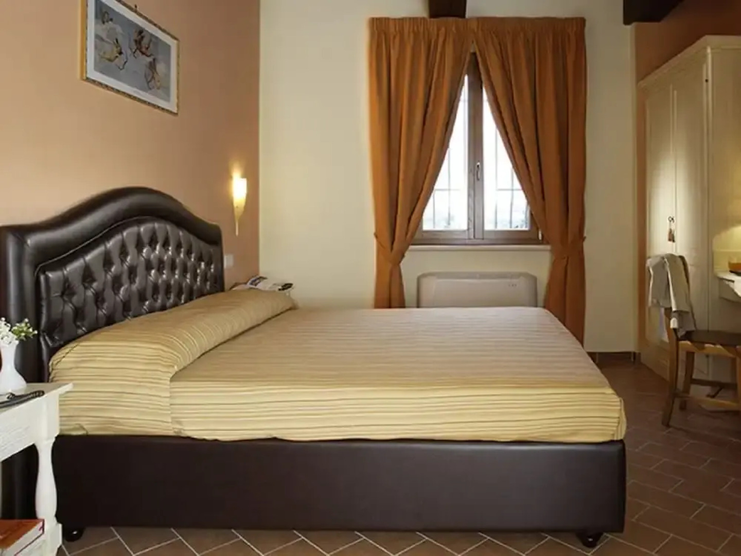 Apartment in Umbria With Infinity Pool Views