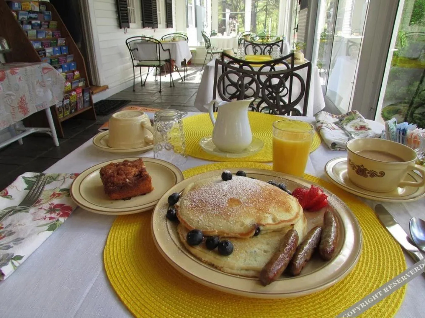 Holiday Guest House Bed & Breakfast