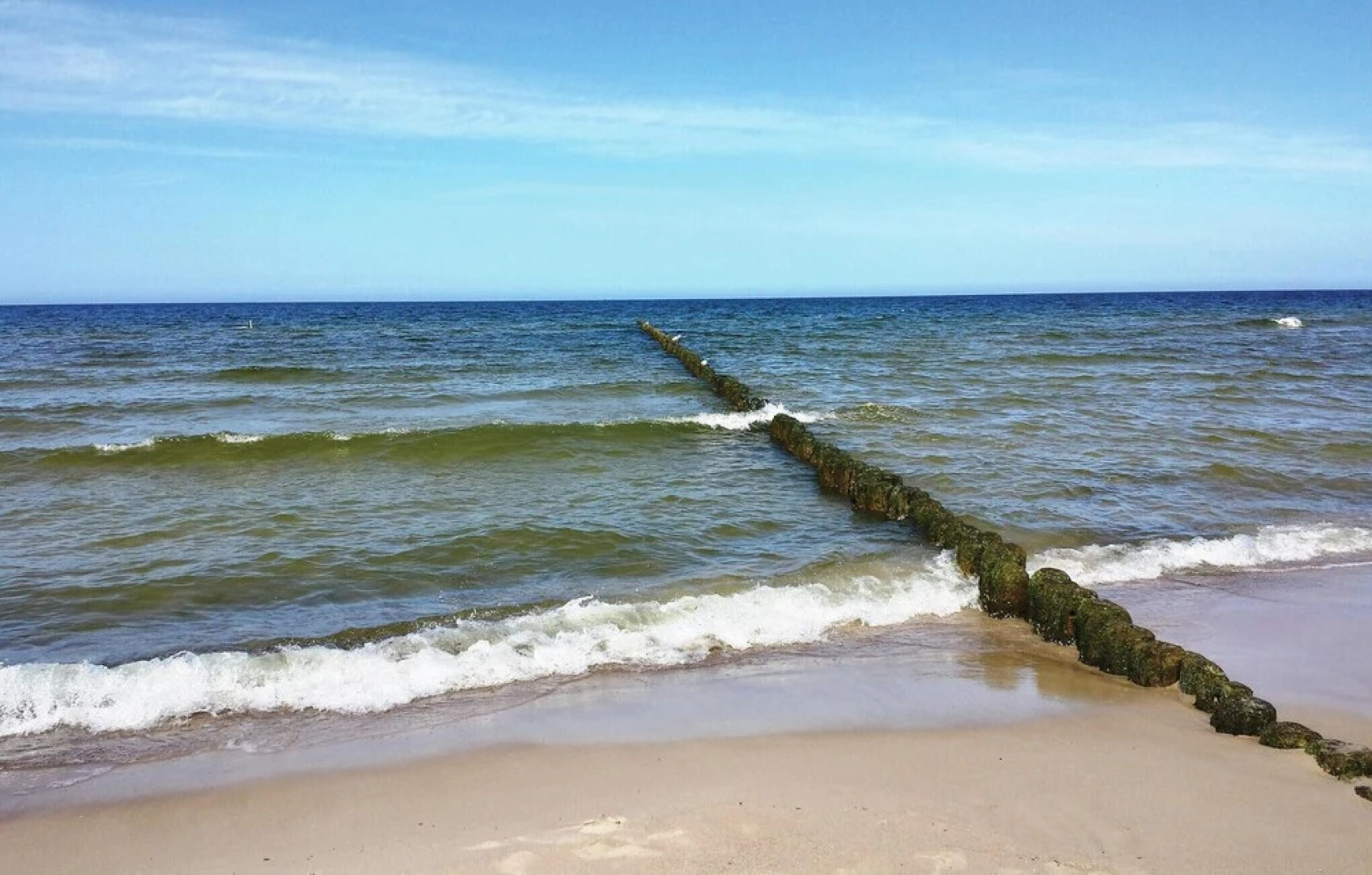 Stunning Home in Ustronie Morskie With 4 Bedrooms and Wifi