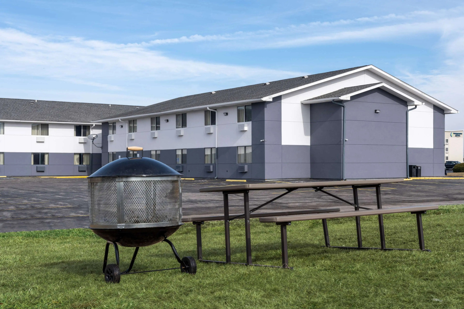 Super 8 by Wyndham Merrillville