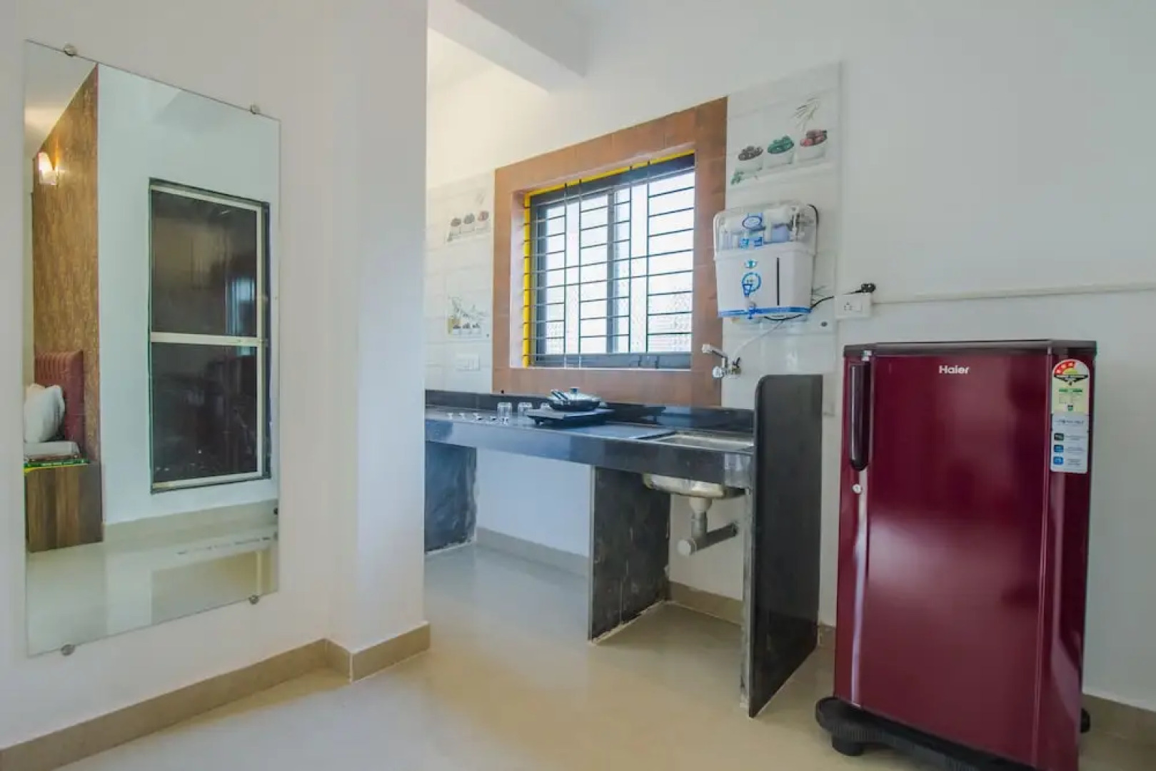 OYO 18414 Home Cosy Studio Saligao Circle