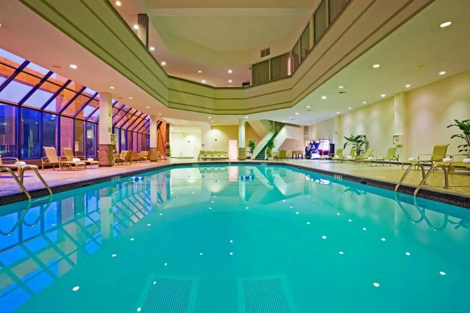 Crowne Plaza Suites MSP Airport - Mall of America by IHG