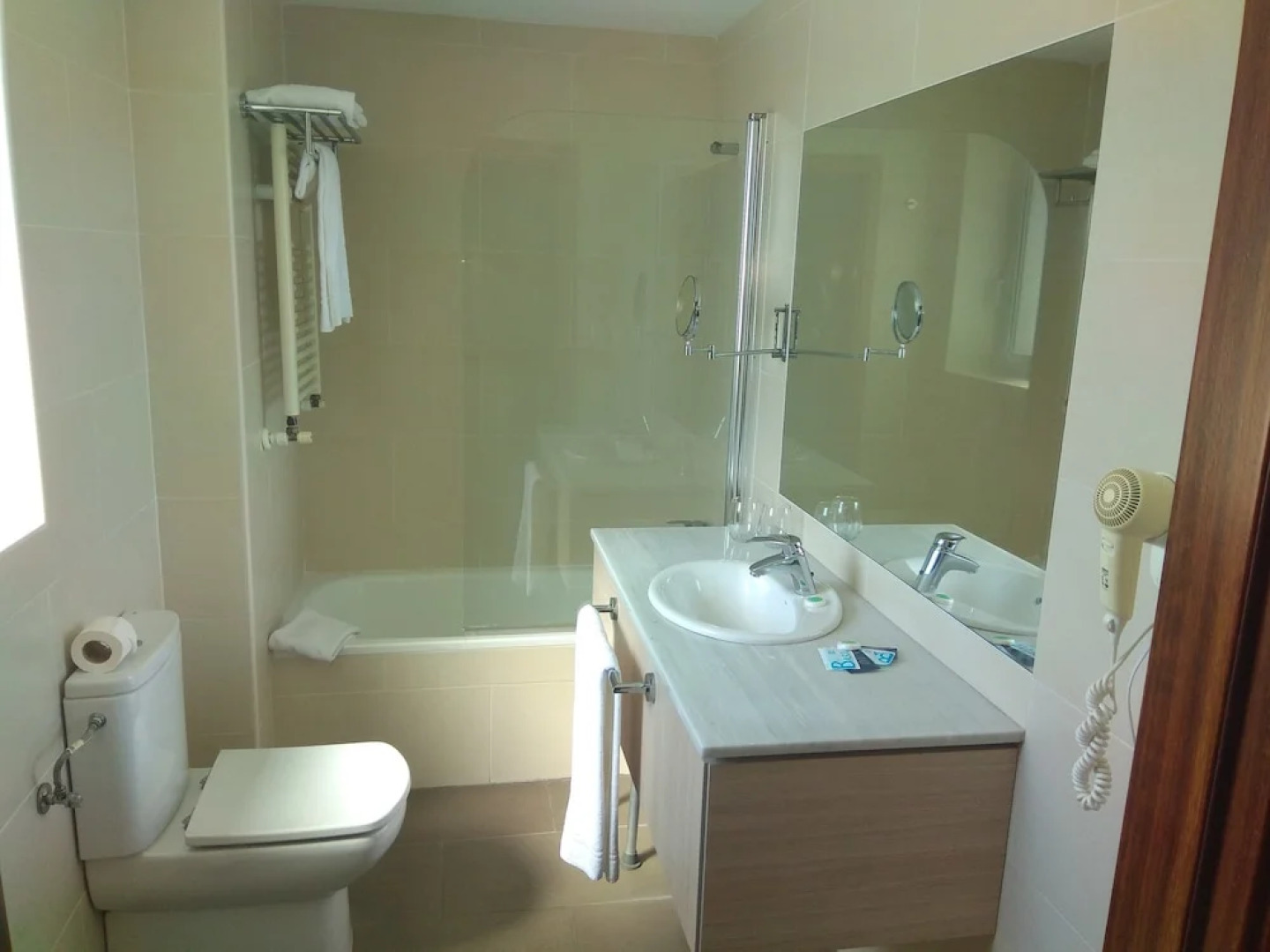 Balneario De Gravalos