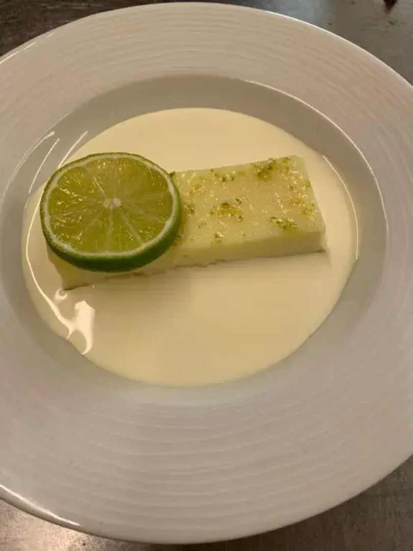 The Red Lion at Longwick Hotel Princes Risborough