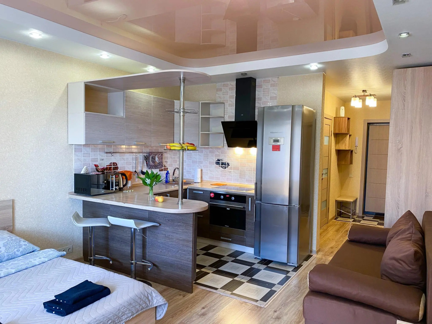 Уют Home (Хоум) на улице Дмитрия Михайлова 1-48