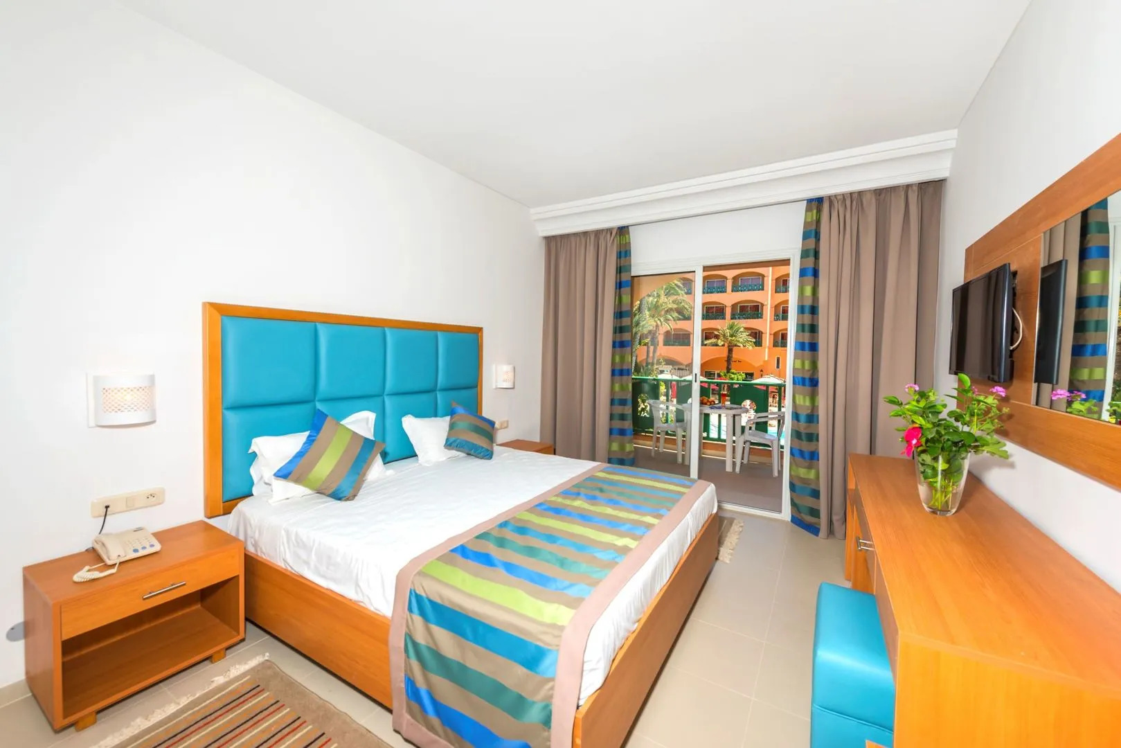 Hotel Marabout - Families and Couples Only