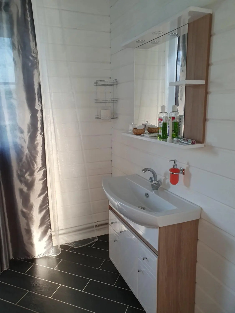 Ontario Village (Онтарио Вилладж)