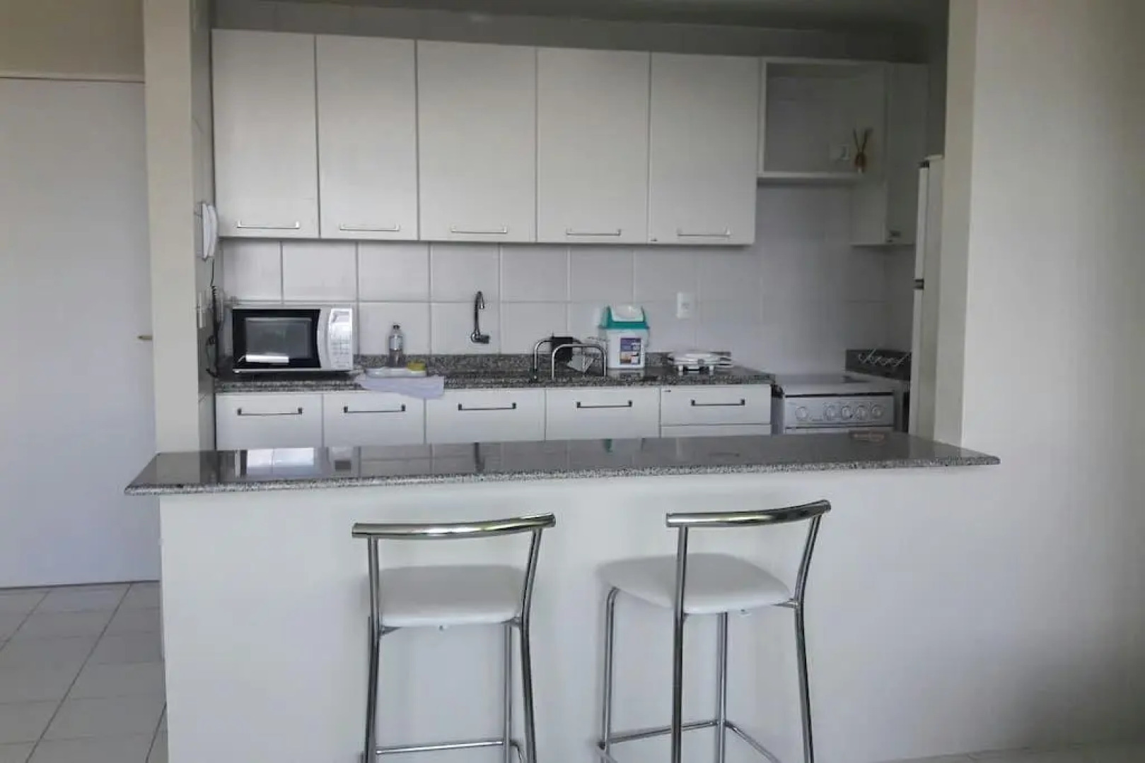 Apto no Universitário - Ed Mr. Teneriff 401