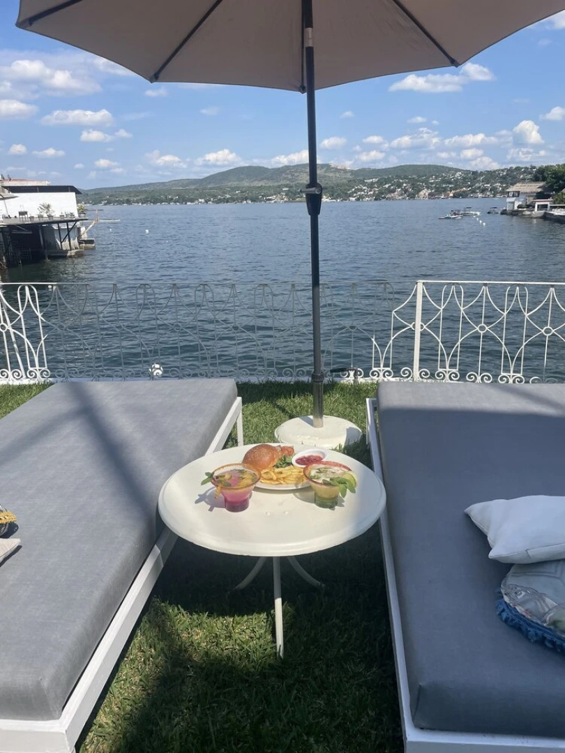 Marina Palace Teques