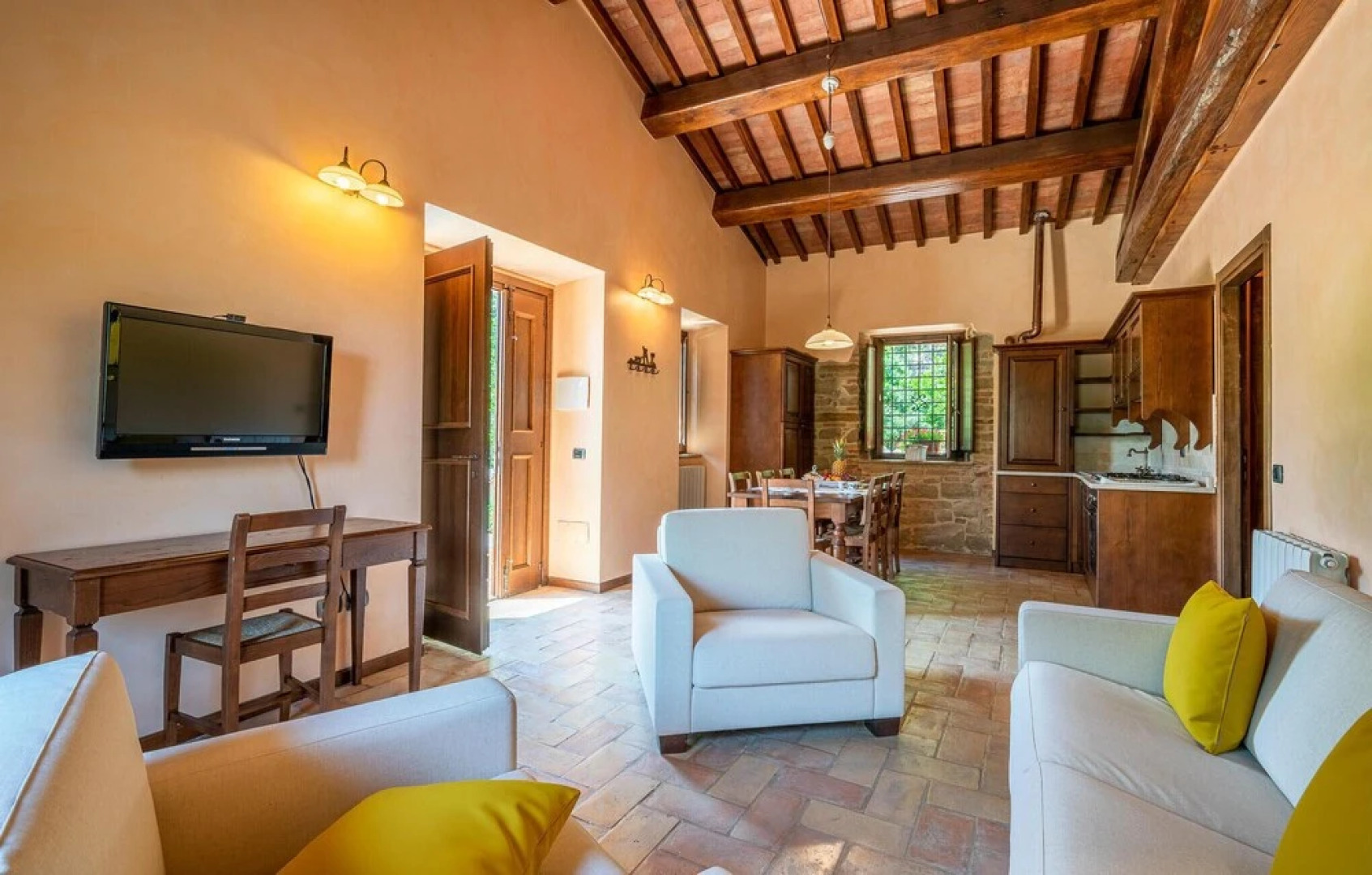 Amazing Home in Camerino With Outdoor Swimming Pool, Wifi and 2 Bedrooms