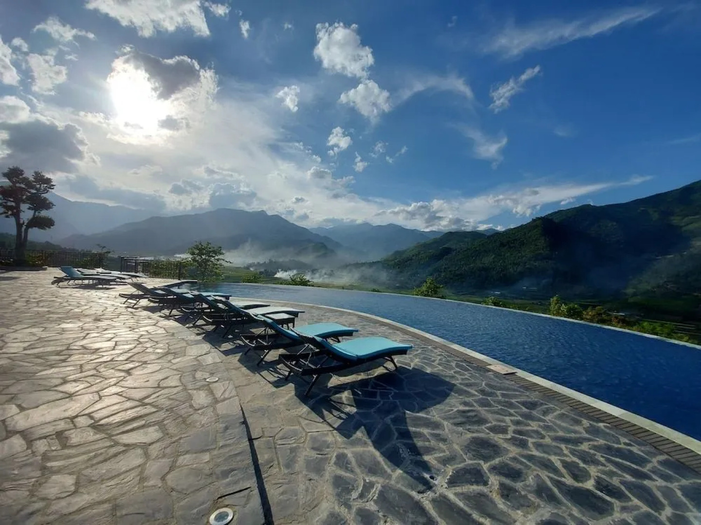 Le Champ Tu Le Resort Hot Spring & Spa