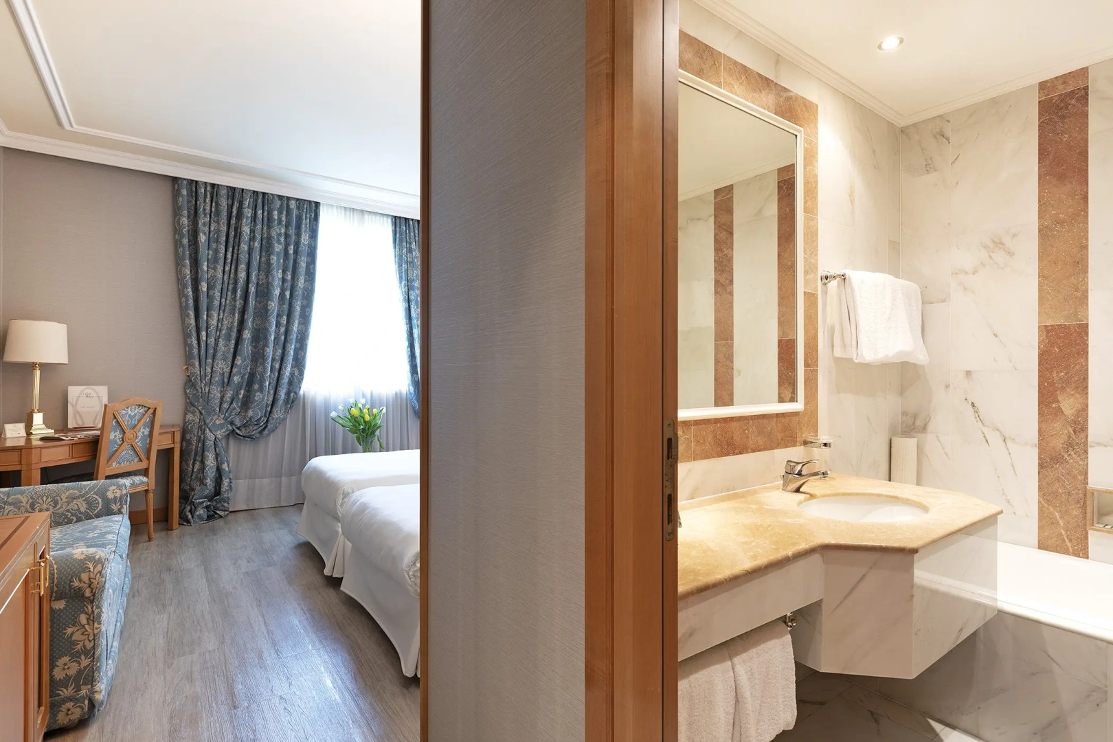 Отель Royal Garden