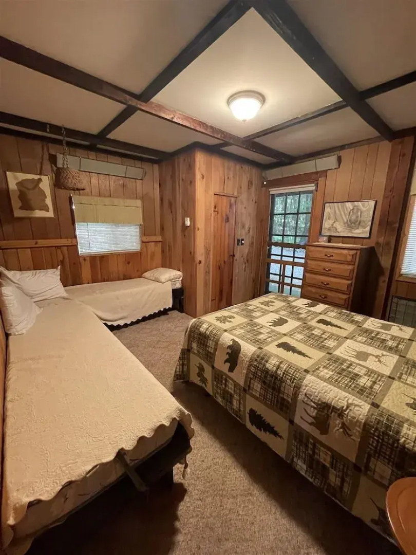 Highland Holiday Limit 7-10 3 Bedroom Cottage by RedAwning