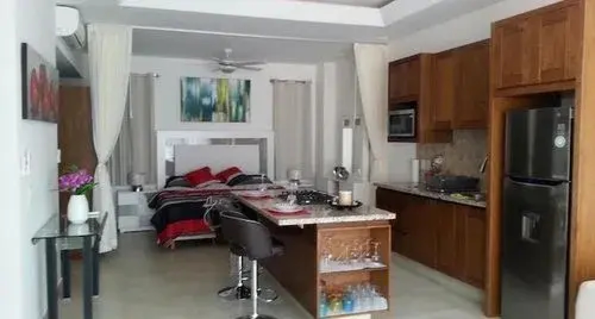 Luxury Condo V177 Romantic Zone