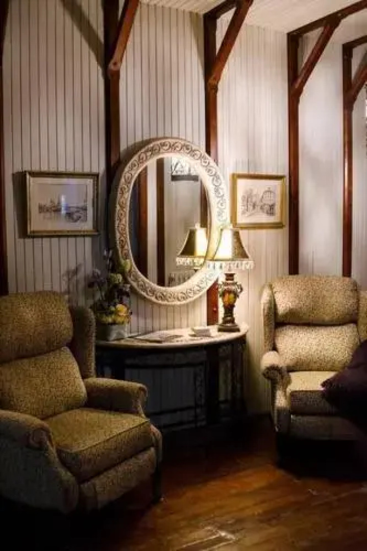 The Lakehurst Estate