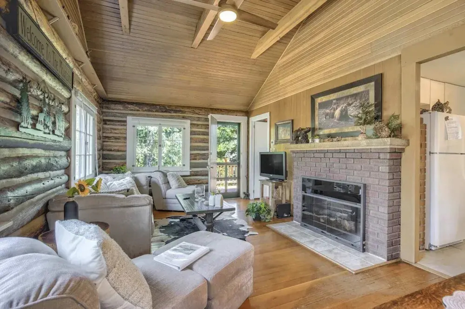 Wine Gazebopikes Peak Mountain Log Cabin for 2