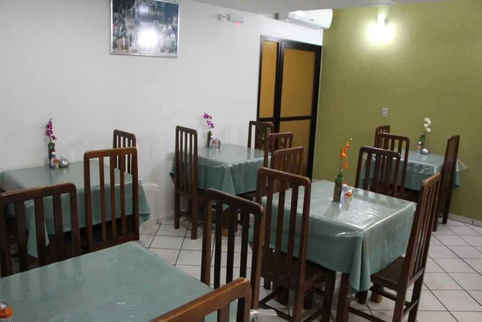 Paradise Hotel