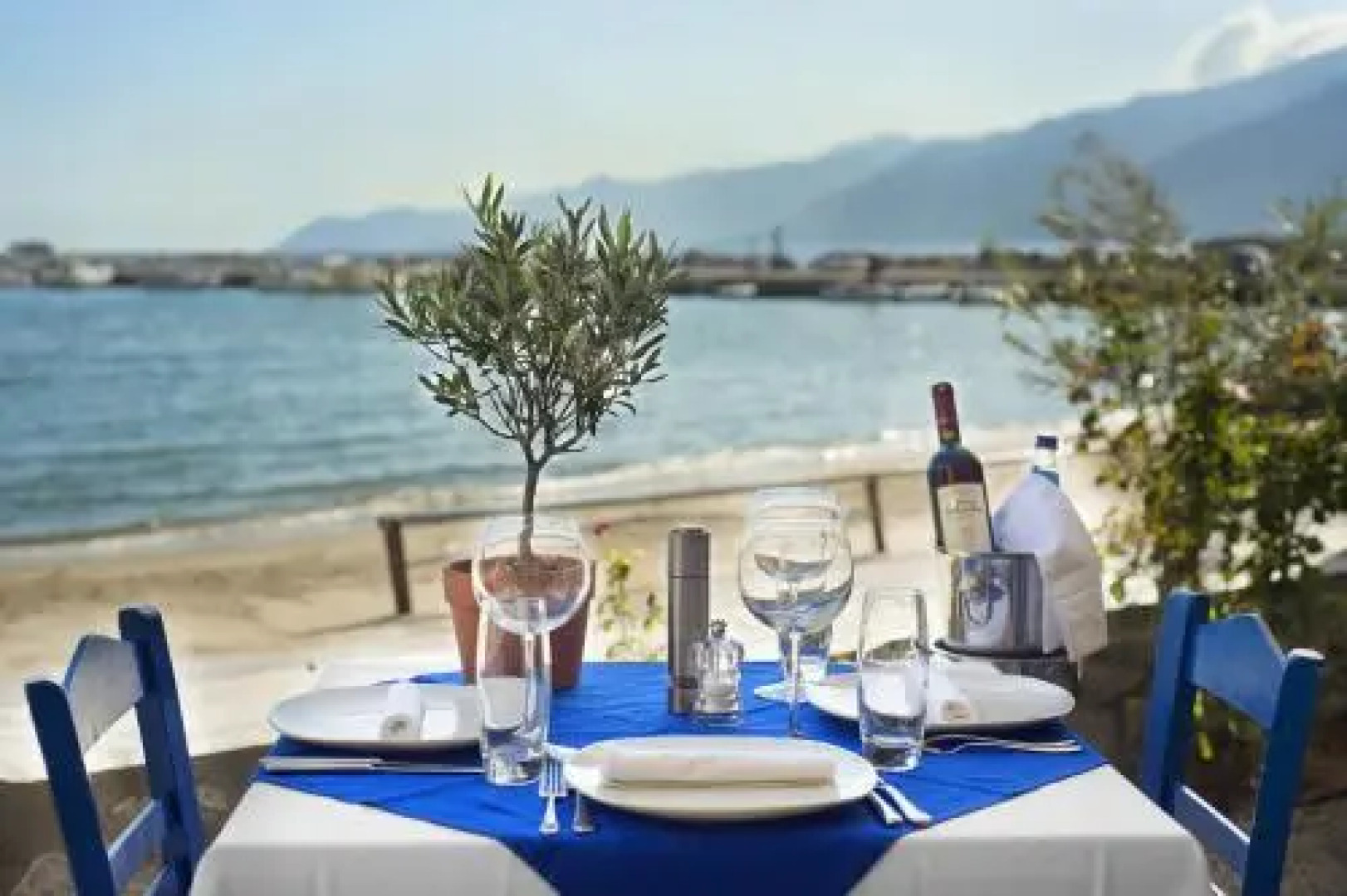 Kotronas Bay Bungalows