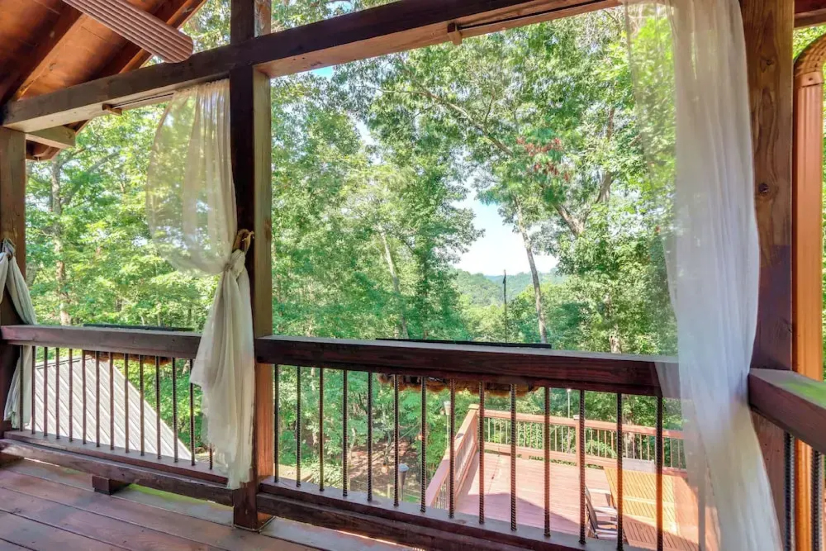 Deck & Private Hot Tub: Cabin in Ellijay!