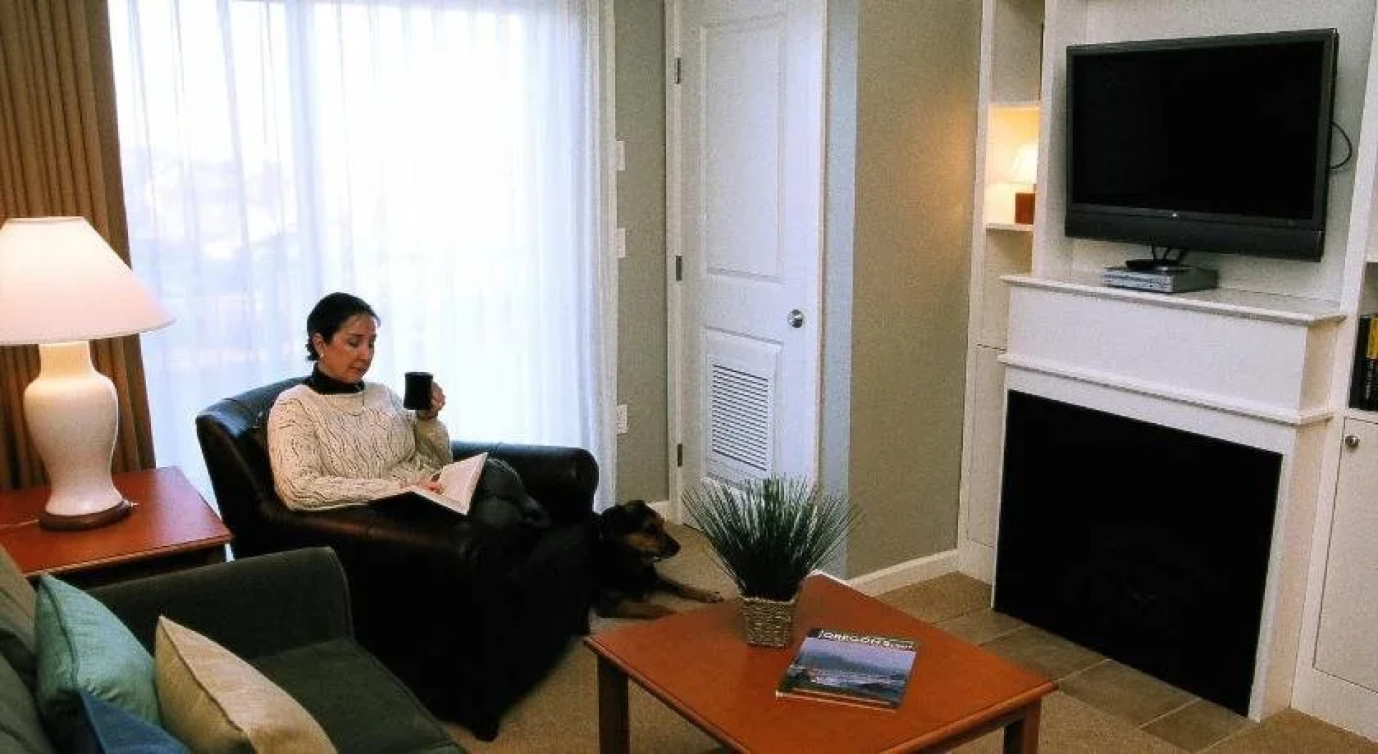 Rivertide Suites Hotel