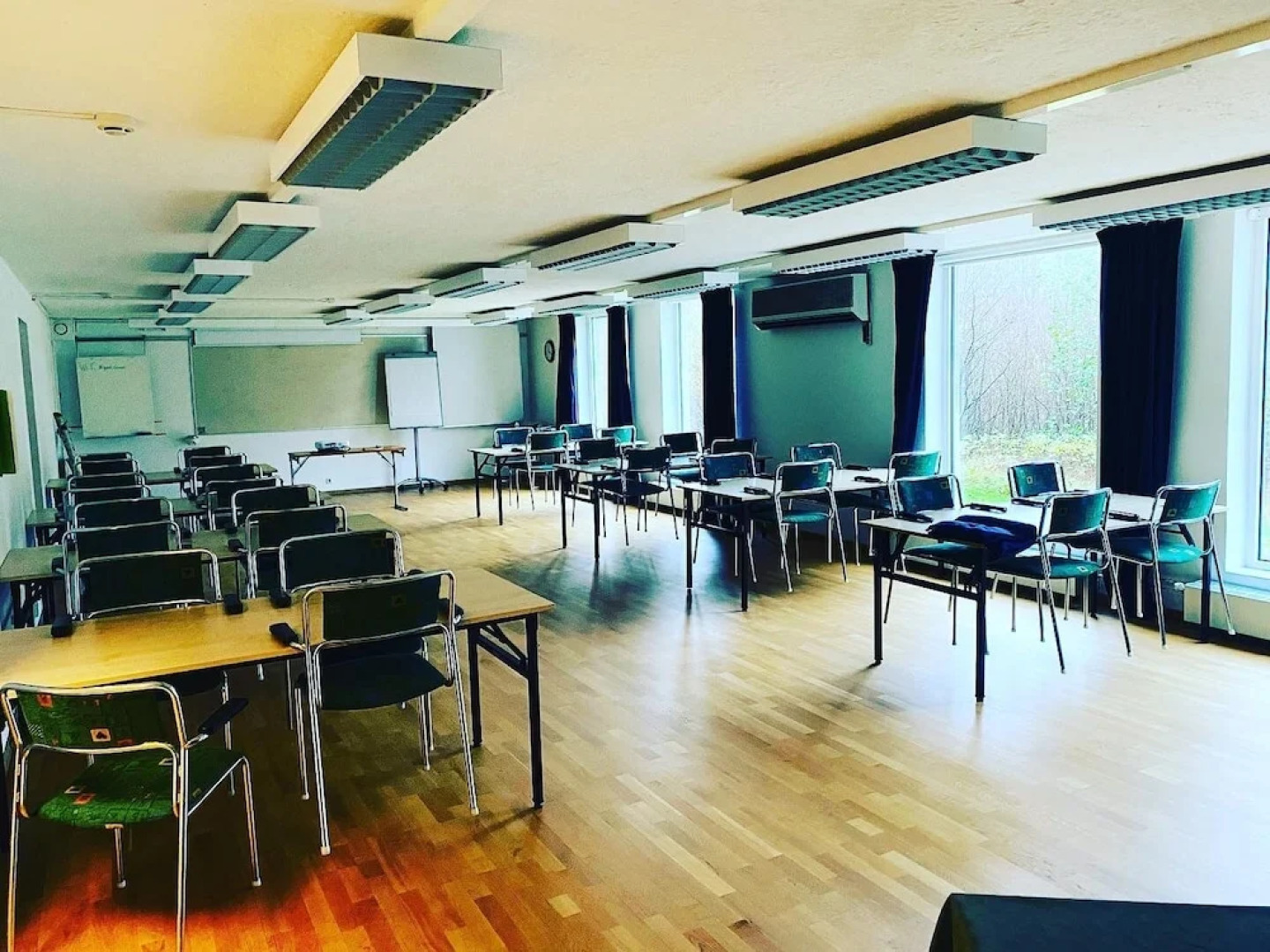 Nature Shelter Hotel