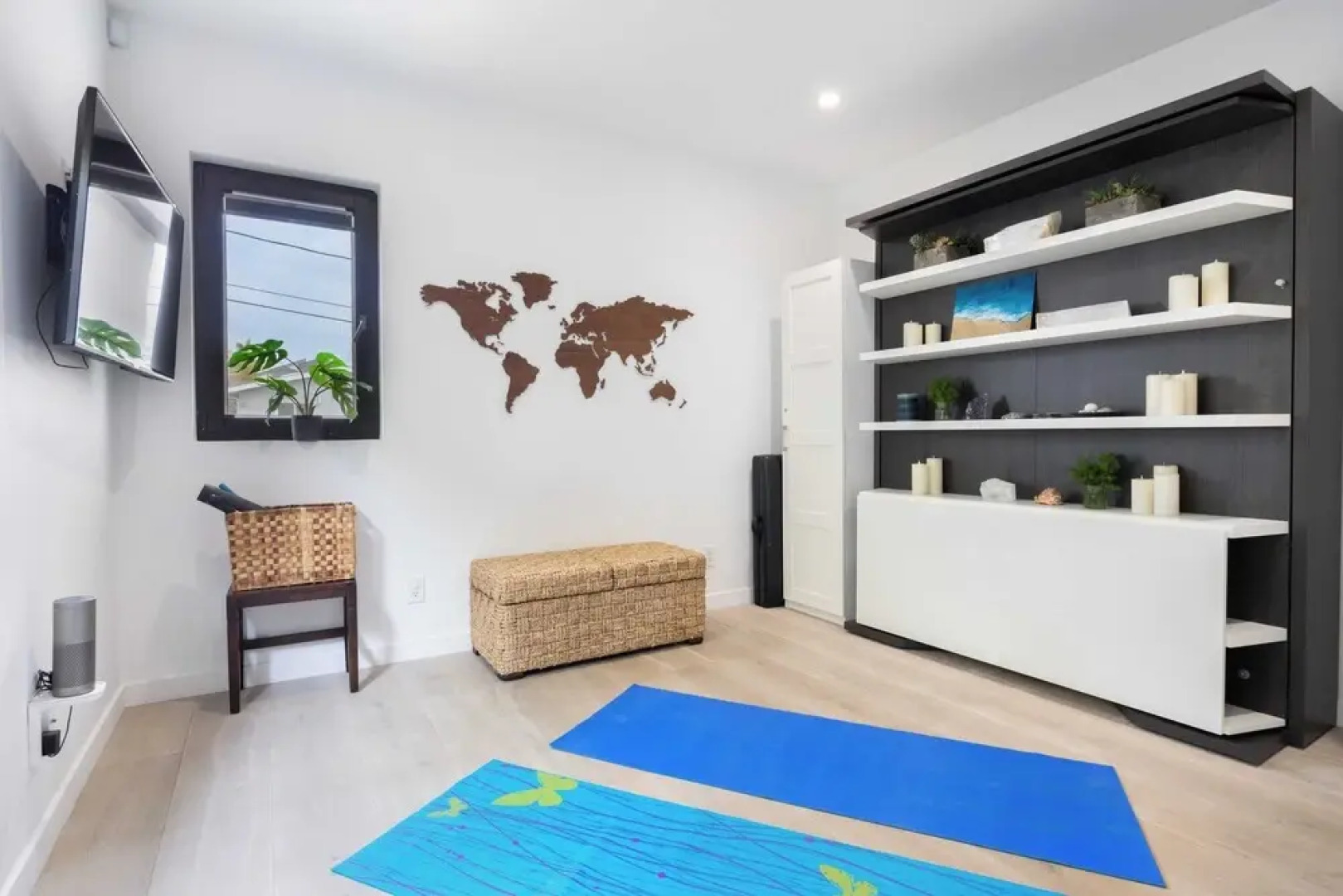 Steps to Beach+shops, Oceanview, Hot Tub+firepit Moonlight Modern by Avantstay