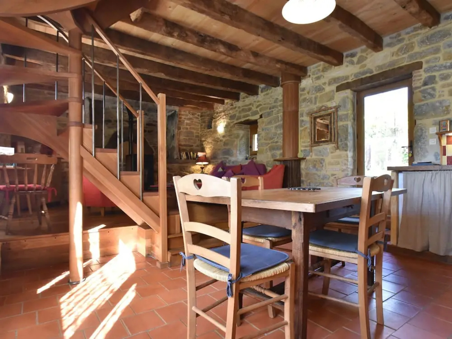 Spacious Holiday Home in Alvignac with Swimming Pool