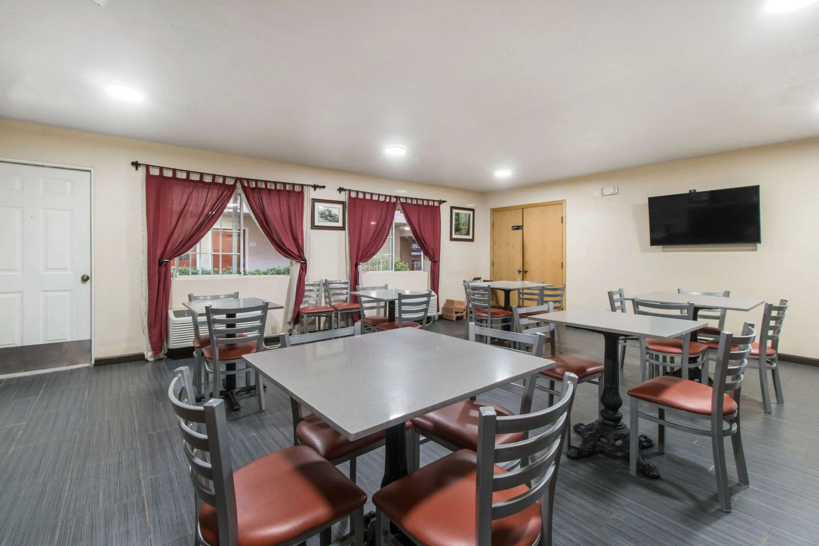 Quality Inn & Suites Crescent City Redwood Coast