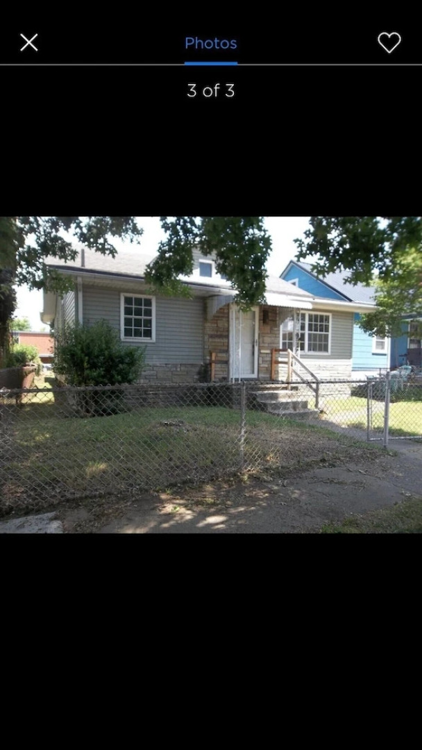 King and 2 Queens 55 Smart tv