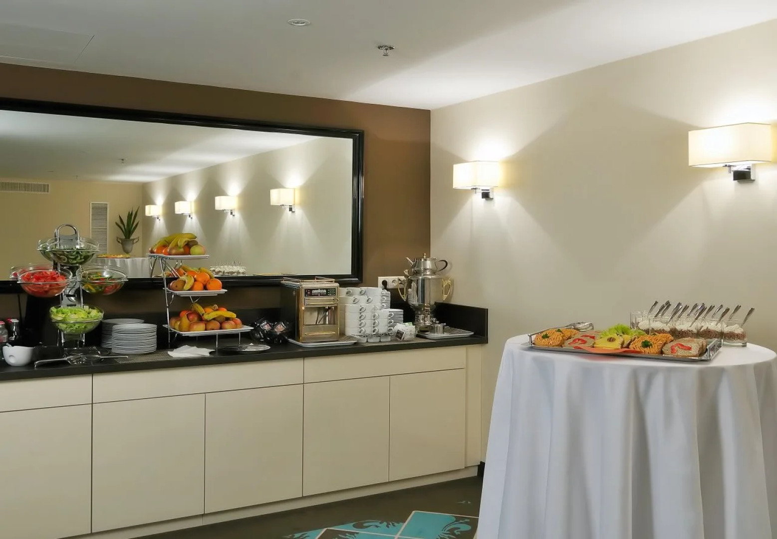 La Prima Fashion Hotel