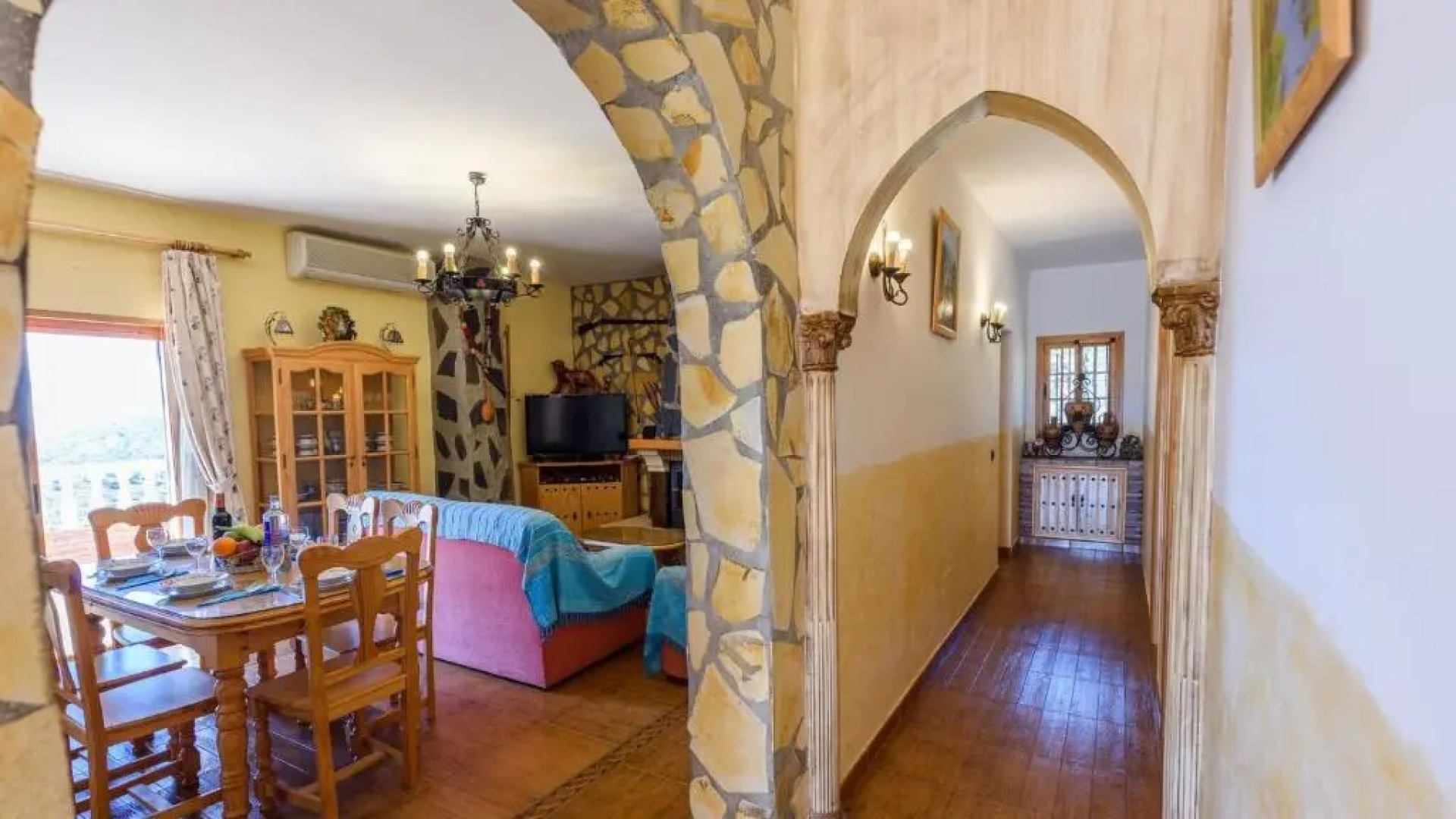 Cortijo La Encina Sayalonga by Ruralidays