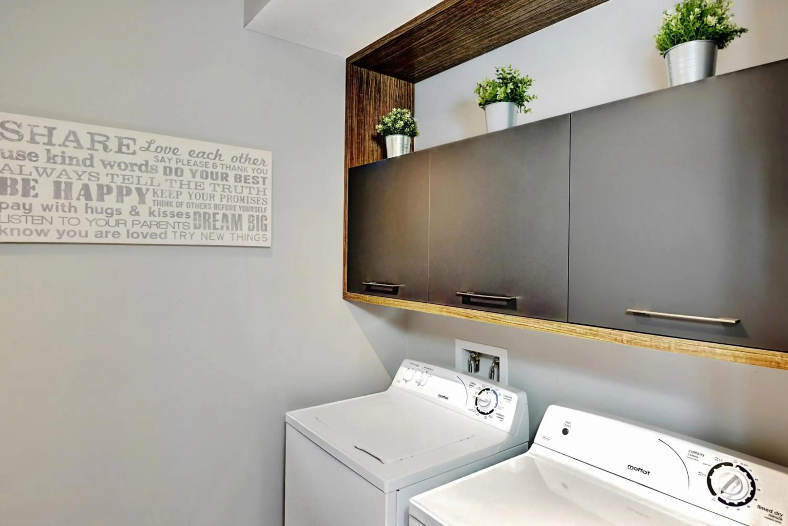 Le Sto Shack 25 Chemin Blanc by Les Chalets Alpins